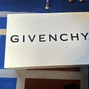 Givenchy Men Sneakers New